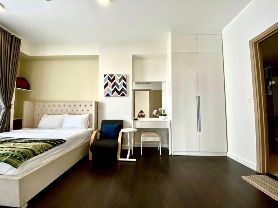 Biggest And Luxurious 3brs Rivergate * TP. Hồ Chí Minh